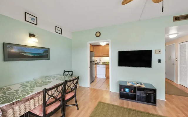 Kona Plaza#220