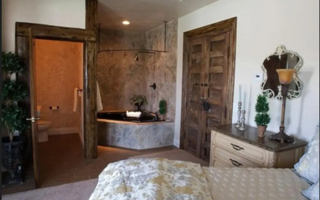 Wilson Creek Manor