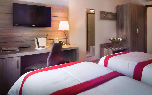 Ibis Styles Charleroi Airport Aero44