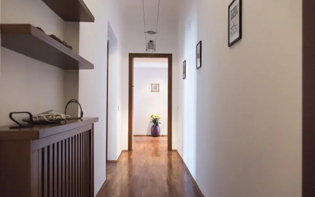 Bright & Cozy Flat near Navigli, Iulm, Tortona
