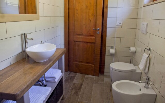 Ecolodge Selvitelle - Sustainable Retreat Amidst Olive Groves in Cilento