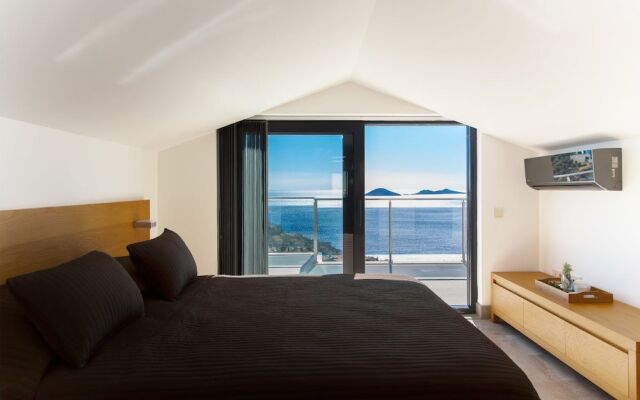 Villa Coast 2