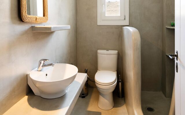 K for Kythnos Sun & Ocean House