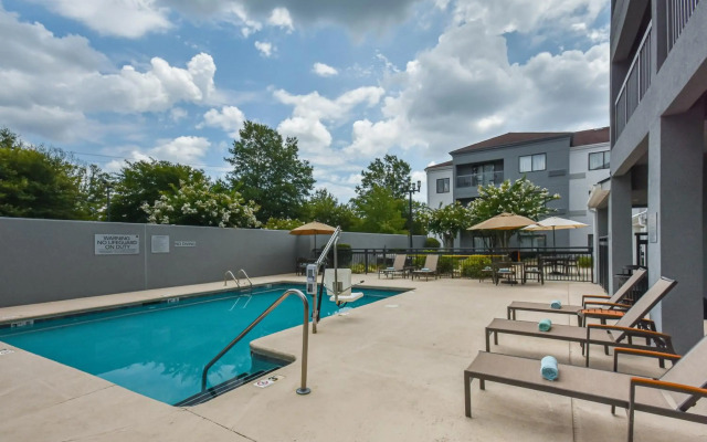 Courtyard by Marriott Charlotte/Matthews