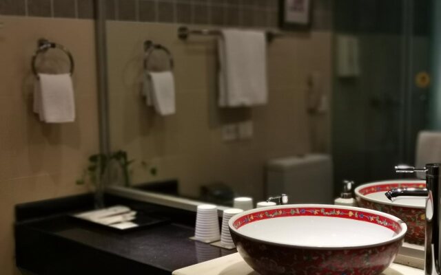 Sichuan Minshan Anyi Hotel