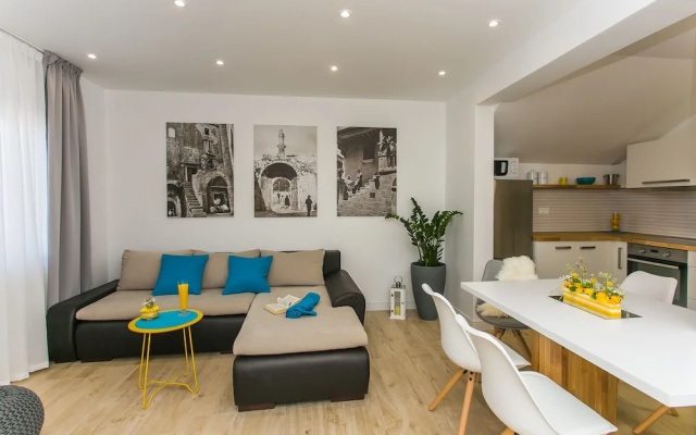 Luxury  Apartments Giovanni with  pool