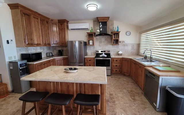 Casa Evita 4 Bedroom Beachfront Home