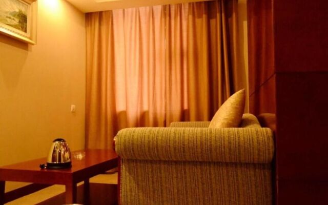 Aitingbao Garden Hotel