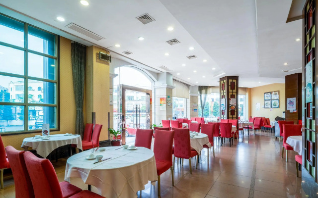 Chinflux Mandarin Hotel