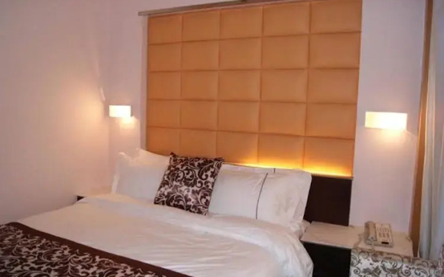 Wave Resort Hotel