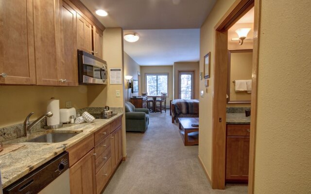 Slopeside 2743 by Summitcove Vacation Lodging