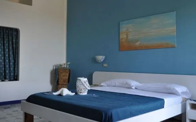 Hotel Ustica Punta Spalmatore H.U.P.S.