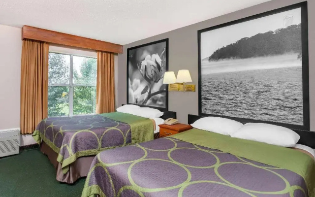 Super 8 By Wyndham Athens