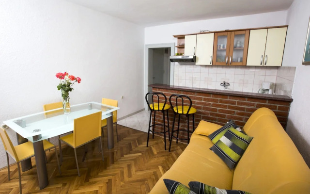 Apartments Bago