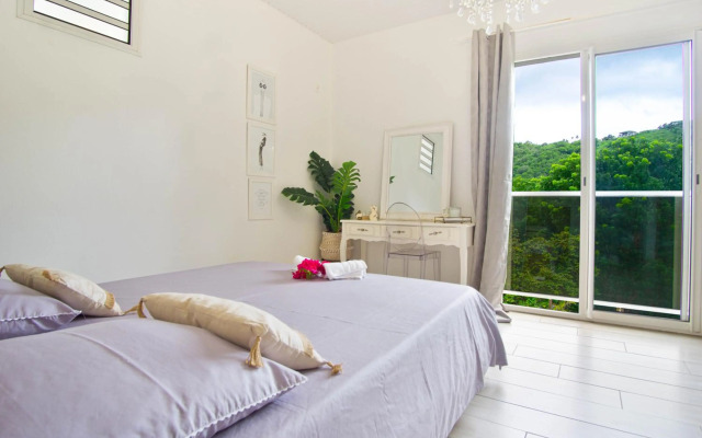 Résidence ZEN & CALM immense HAUT DE VILLA F4 avec piscine