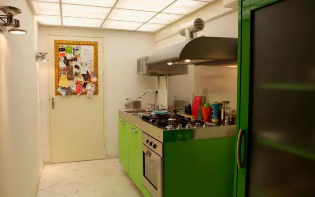 Bed & Kitchen Amsterdam