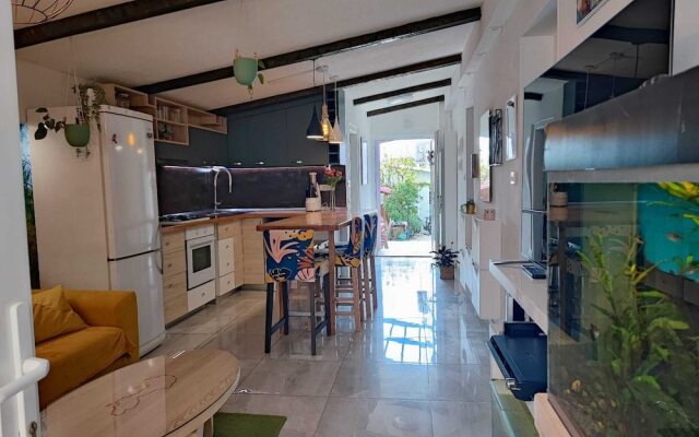 Kimano 2 Apartments With Garden in Zadar