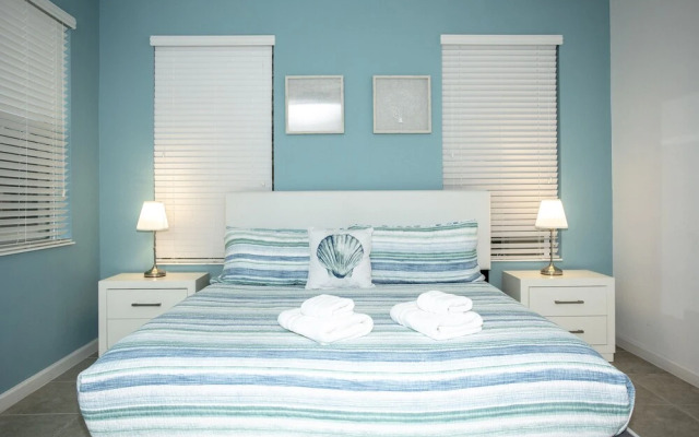 6BR Villa - 327 Marcello Blvd