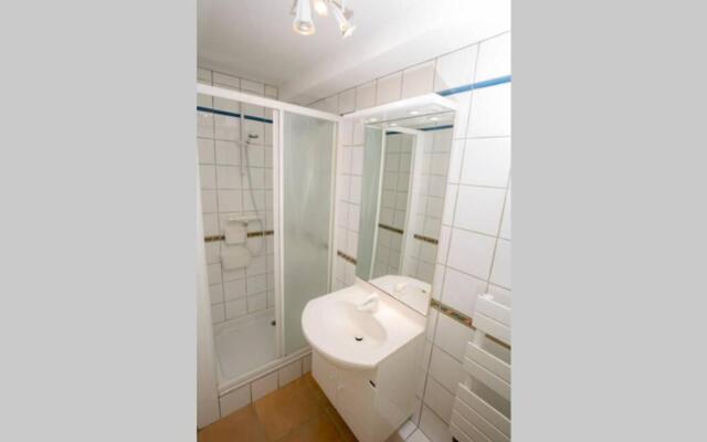 Forest flat / Terrasse-spa-bbq-10min à pieds de la plage