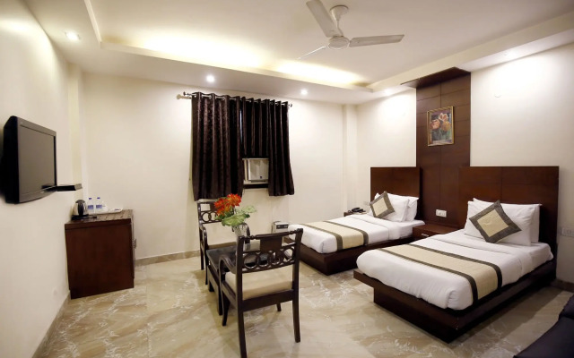 Hotel Paradise Inn