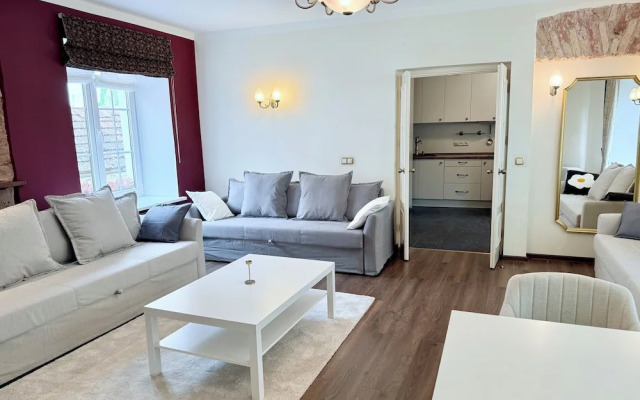 Pilies8 Luxury Vilnius Apartment