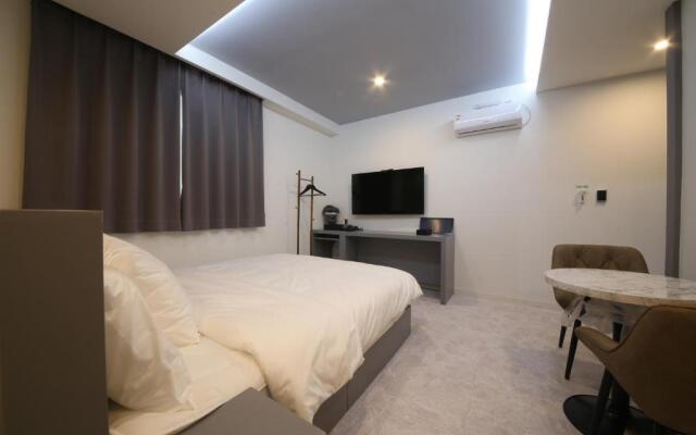 Sloth Hotel Busan Seomyeon