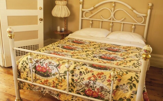 6 bedroom Mill House by the Falls