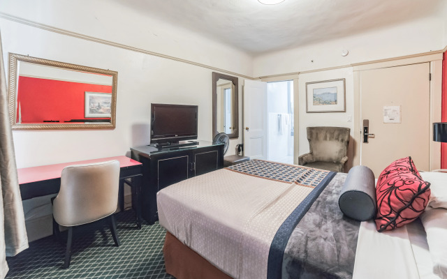 Union Square Plaza Hotel