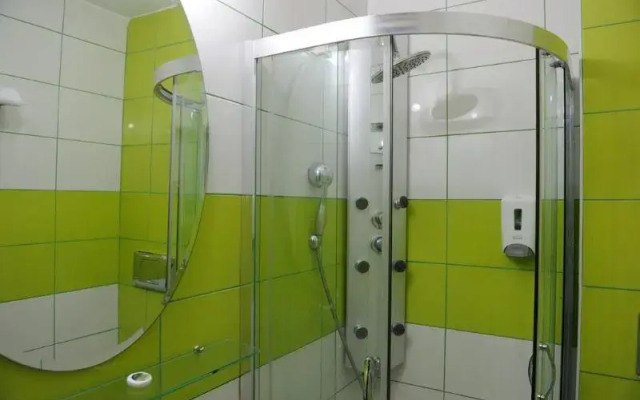 Adonis City Hotel