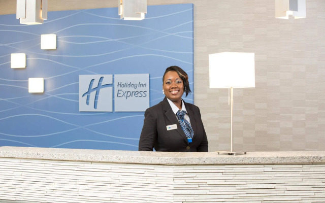 Holiday Inn Express Moline - Quad Cities Area by IHG