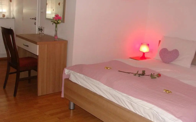 Guest House Lugarnica