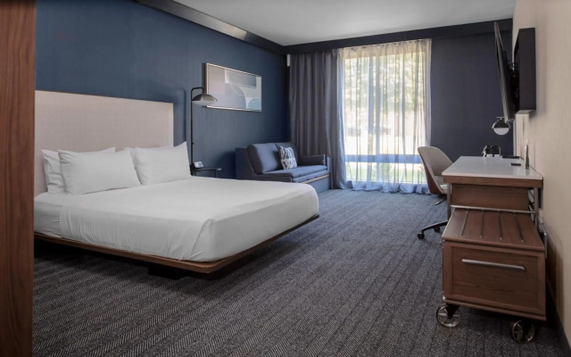 Courtyard by Marriott Memphis East/Galleria