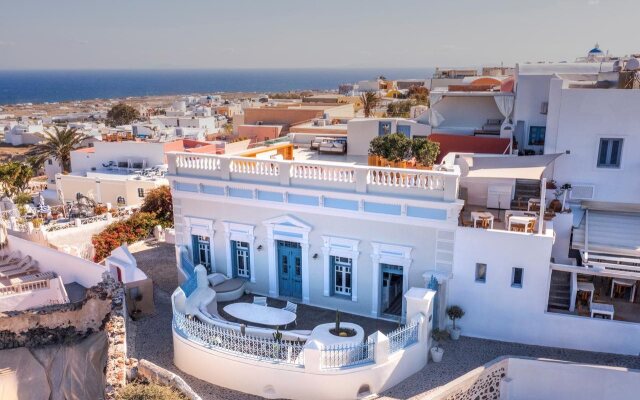 Oia Mansion