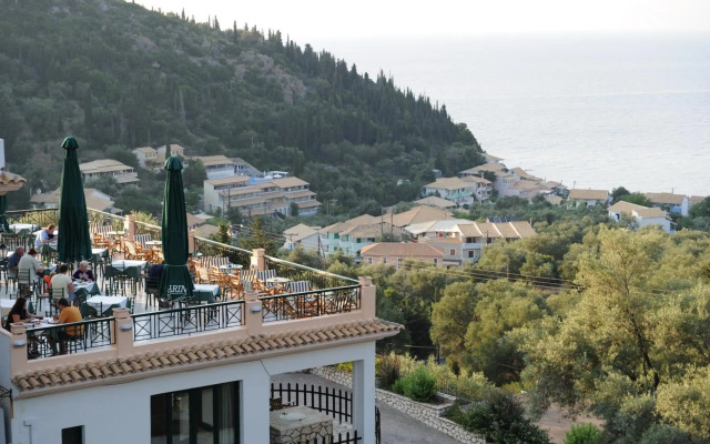 Santa Marina Hotel