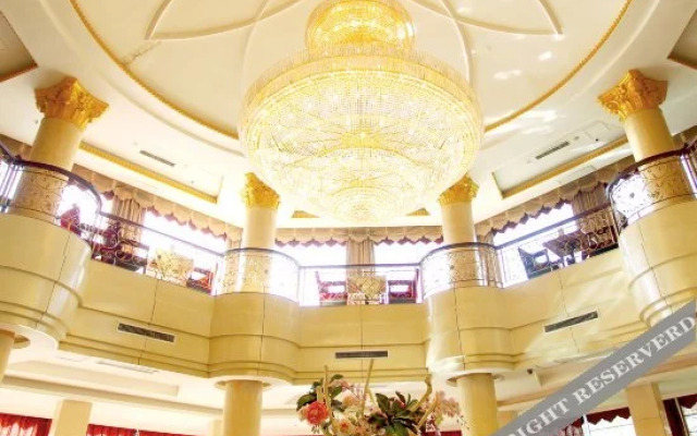 Oriental Hawaii Holiday Hotel