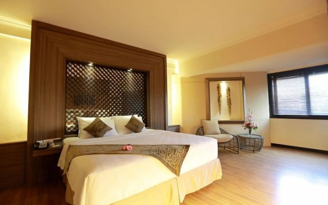 The Singhasari Resort