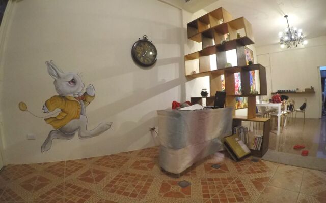 For Alice Hostel