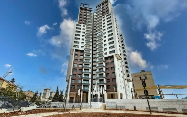 Magical 2BR Parking with amazing view in city gate