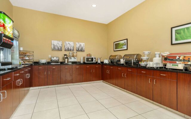 Sleep Inn & Suites Devils Lake