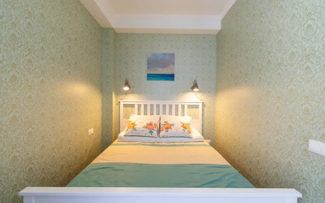 Dom Vverhdom Guest House