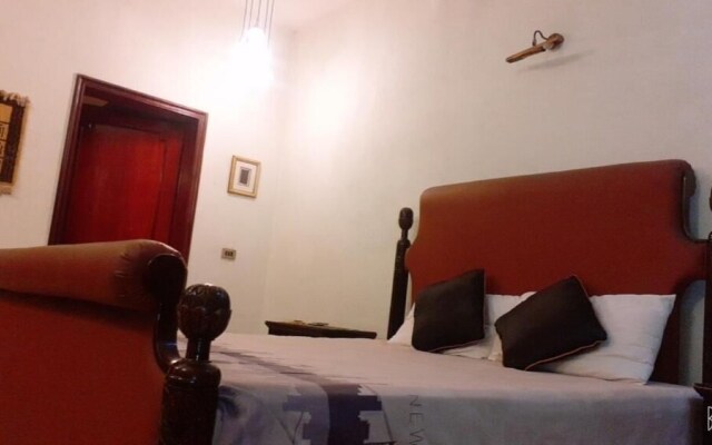 Hotel Gulberg Lodges