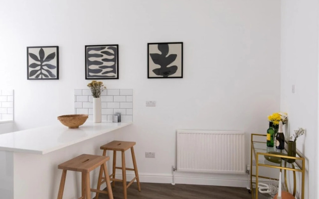 The Fulham Secret - Classy 5bdr Apartment