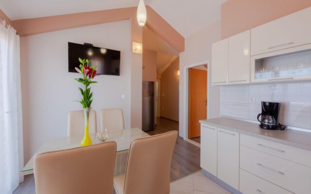 Nice Home in Prigradica With Wifi and 1 Bedrooms
