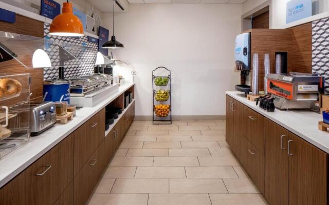 Holiday Inn Express New Orleans Downtown by IHG