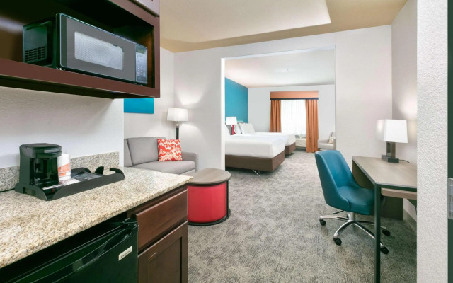 Comfort Suites Arlington - Entertainment District