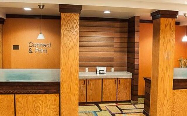 Comfort Inn & Suites South Akron