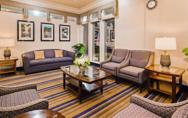 Best Western Cascadia Inn