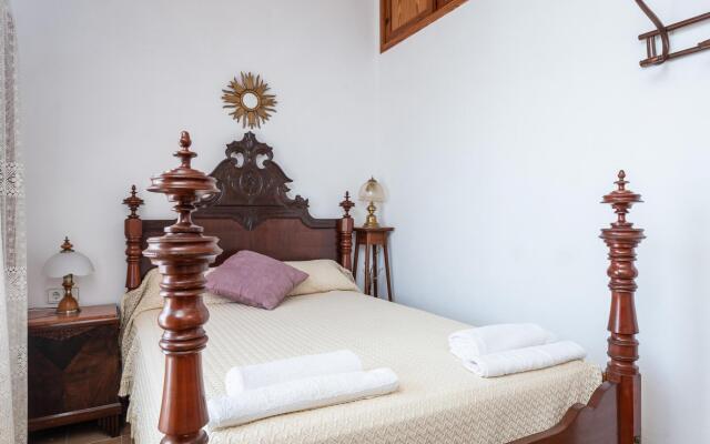 ES PUJOLS - Chalet with terrace in Campanet. Free WiFi