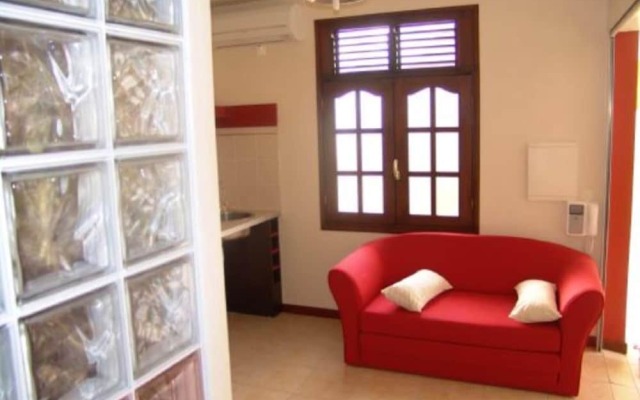 Property With one Bedroom in Sainte-anne, With Enclosed Garden and Wifi