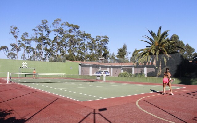 Hotel Feira Pedra Bela